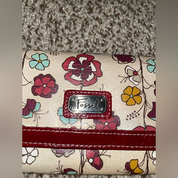 Fossil Wallet - Picture 2 of 8